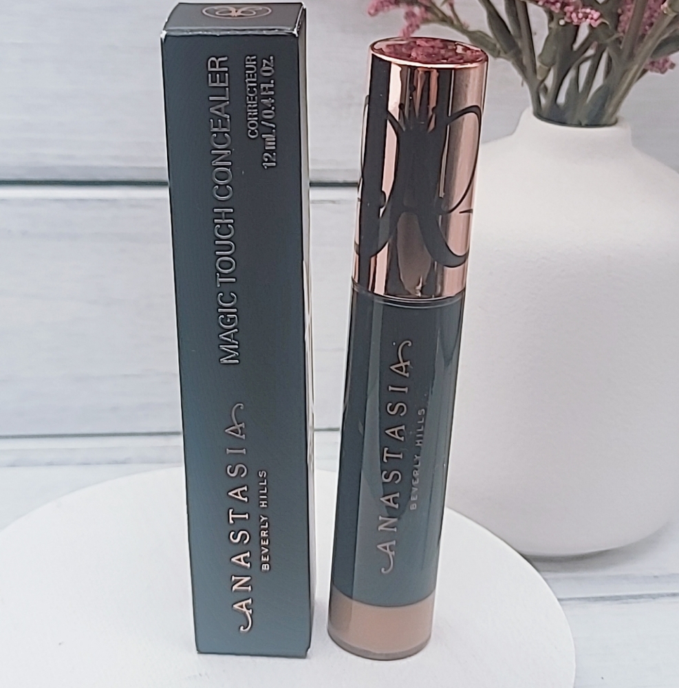 Anastasia Beverly Hills Magic Touch Concealer shade 14